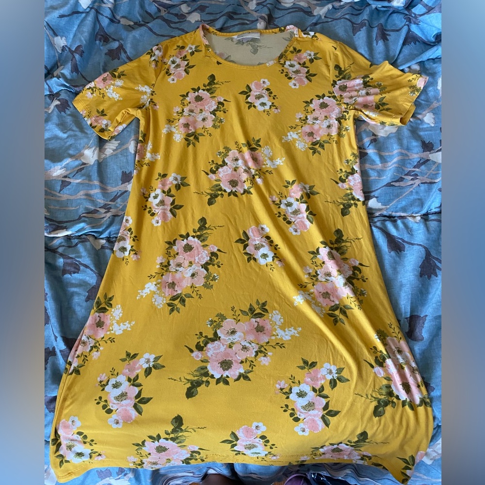 Comfy Sleep Shirt 🌸💛💚